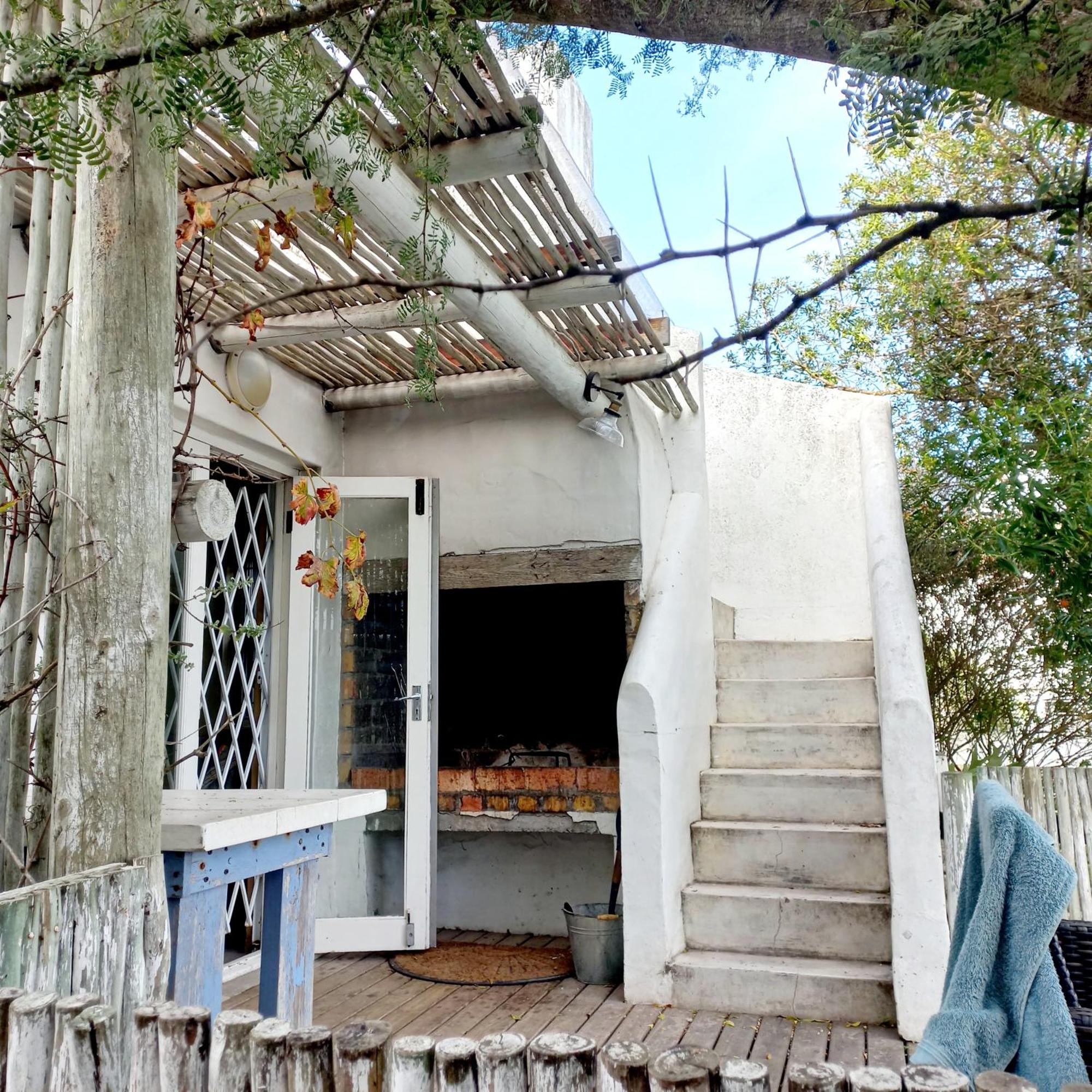 Hocus Pocus Cottage باتيرنوستير المظهر الخارجي الصورة